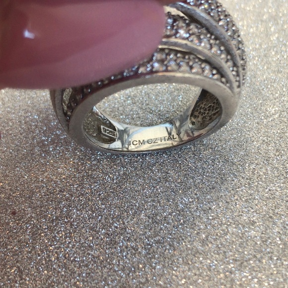 Italian CZ 925 silver ring.size 8.5 - Picture 5 of 5